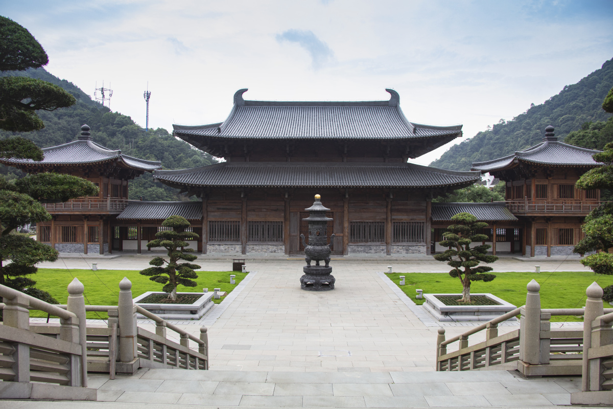 香山教寺山门