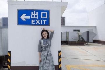 001