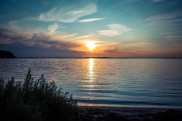 00-_2053829