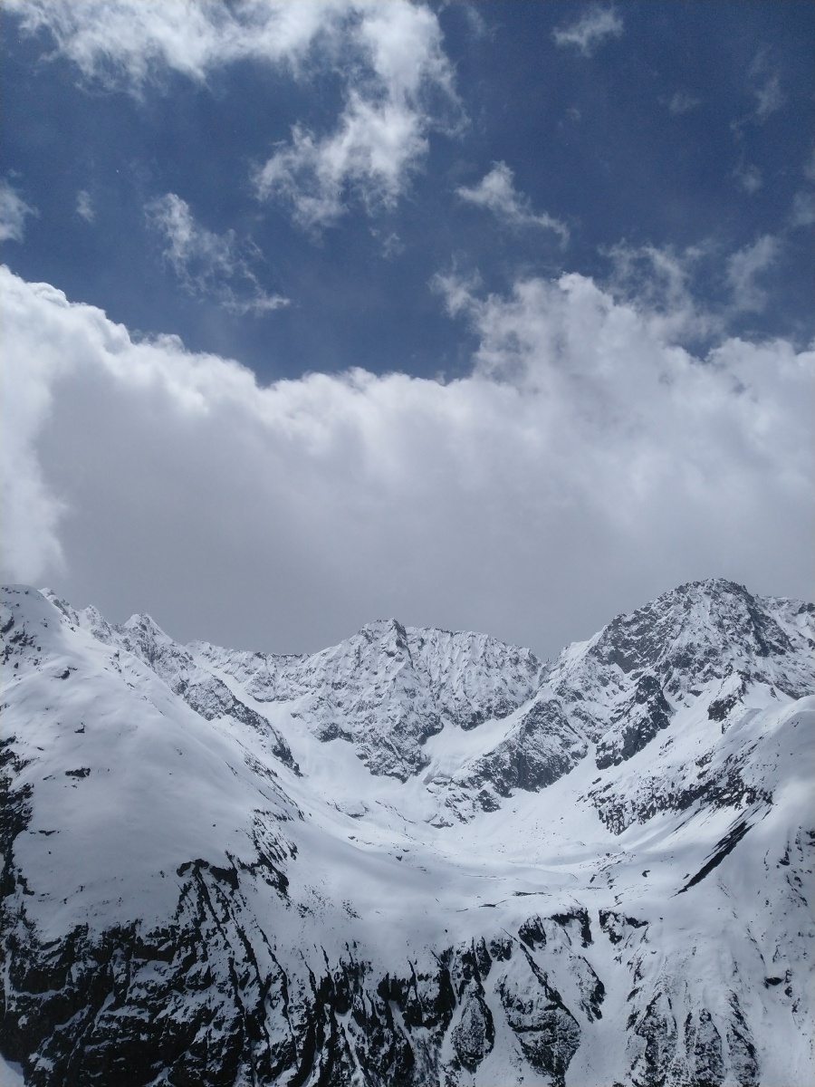 蓝天,白云,白雪