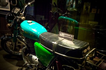 L1005469