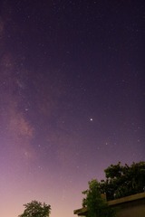 1605385
