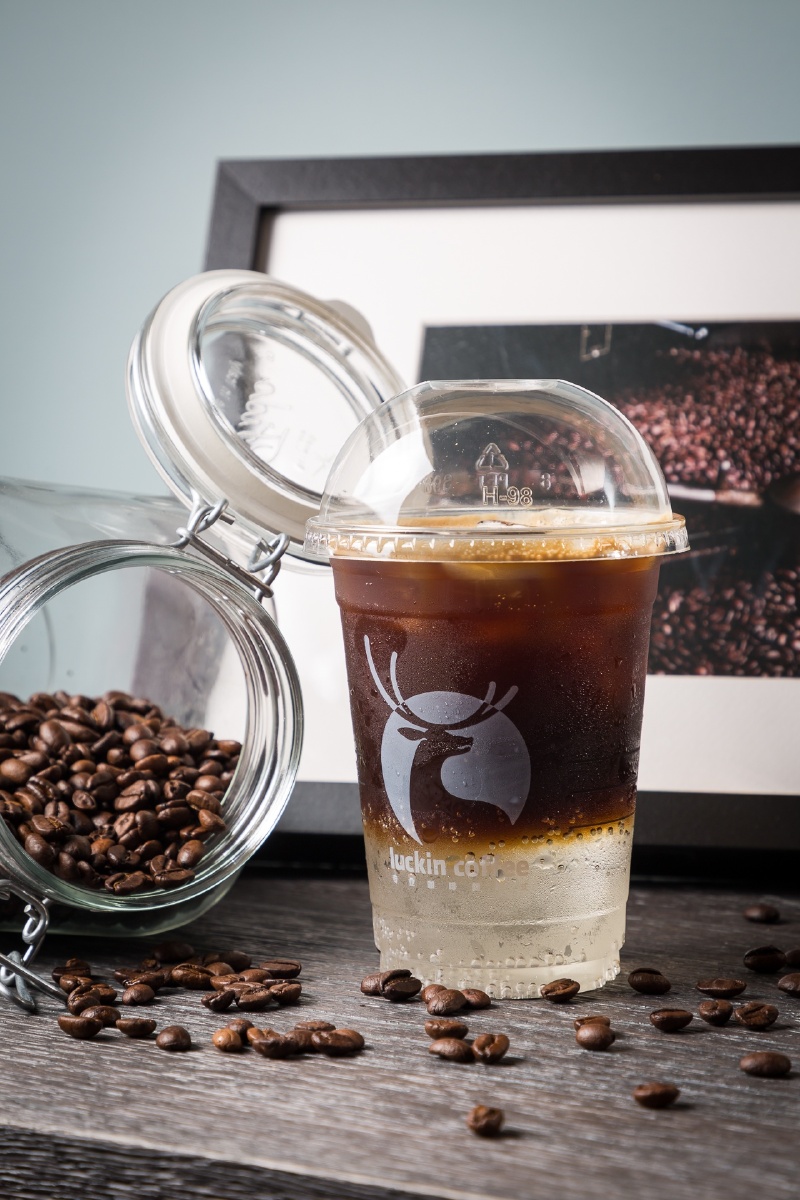 瑞幸咖啡总有一家在你公司附近