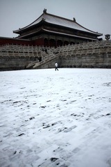 雪泥人脚