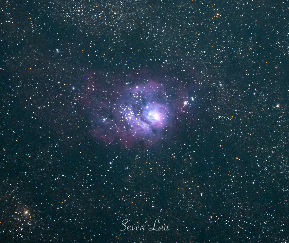 人马座m8礁湖星云ngc6523索尼a7r3索尼200600g艾顿smarteqpro曝光225