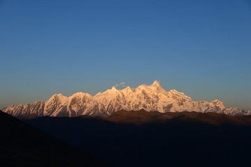 JYB_3947