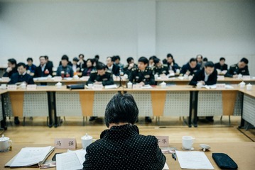 逃1