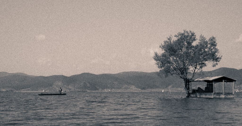 拉市海