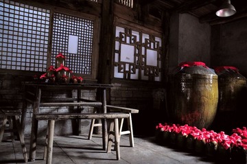 《酒家》
