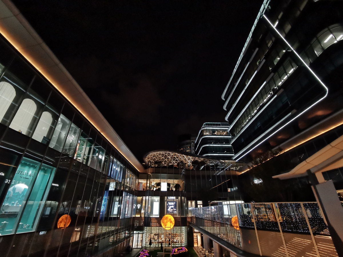 徐家汇itcone下沉广场