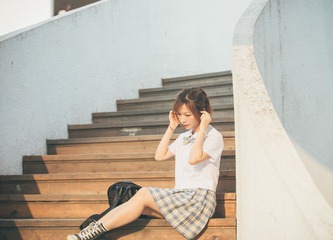 001