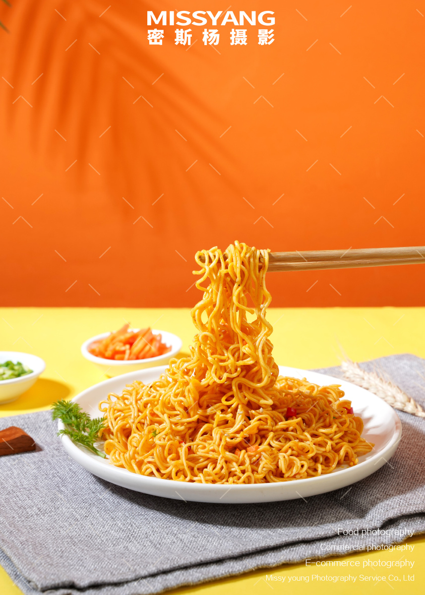 咸蛋黄拌面美食摄影商业摄影