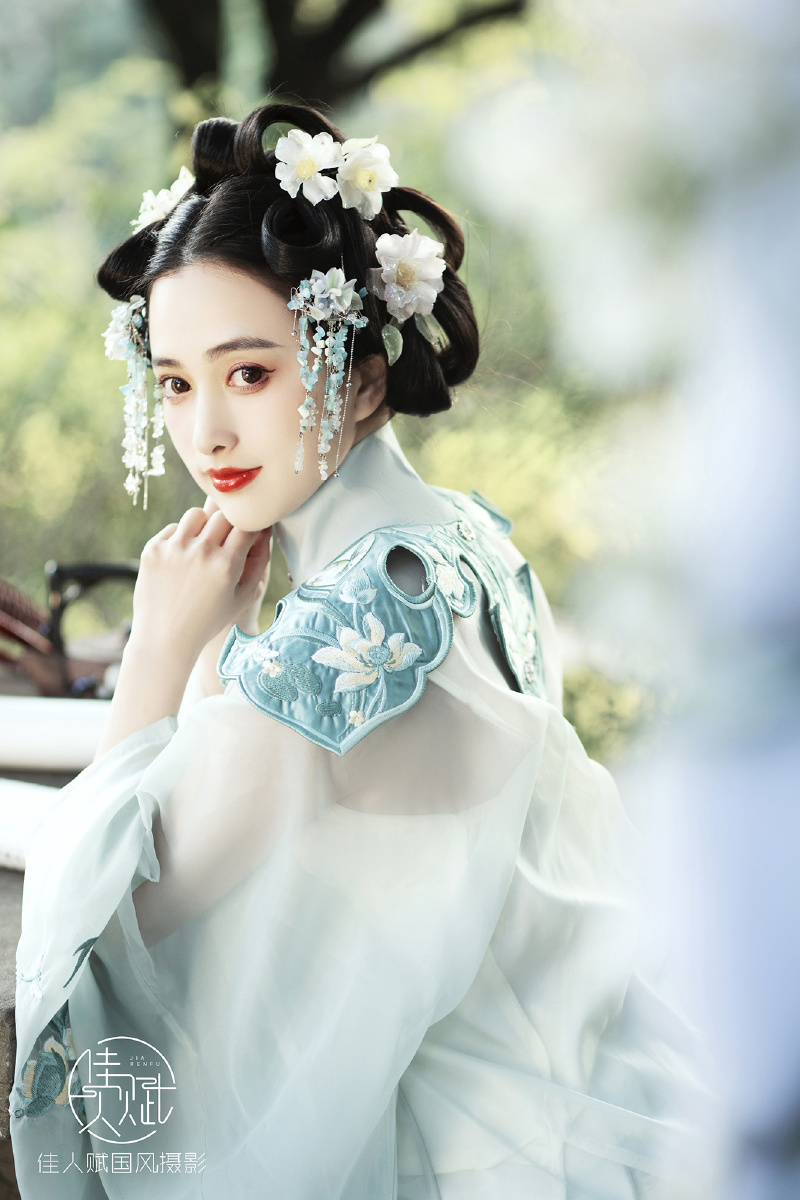 美人如画古装写真片