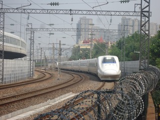243570