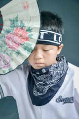 1612253