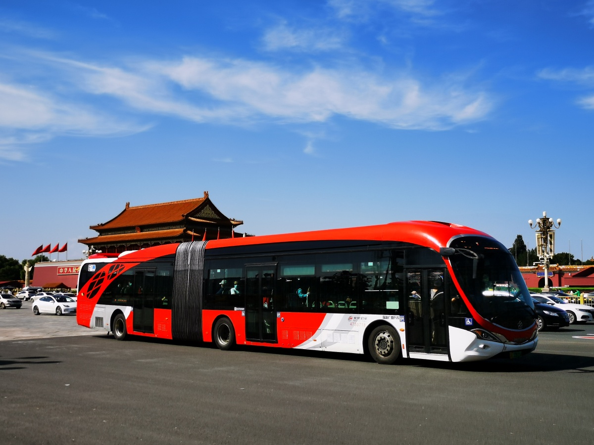 北京厂安街公交车风景