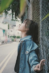 001