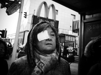 《窥 in street》≠325