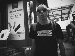 《窥 in street》≠443