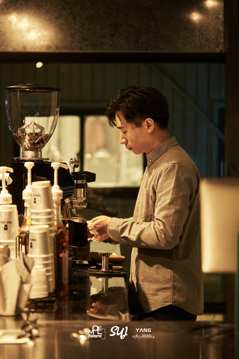 咖啡师 - 杨中立 - 图虫