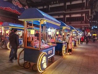 2760428
