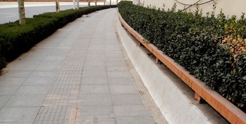 跑偏了