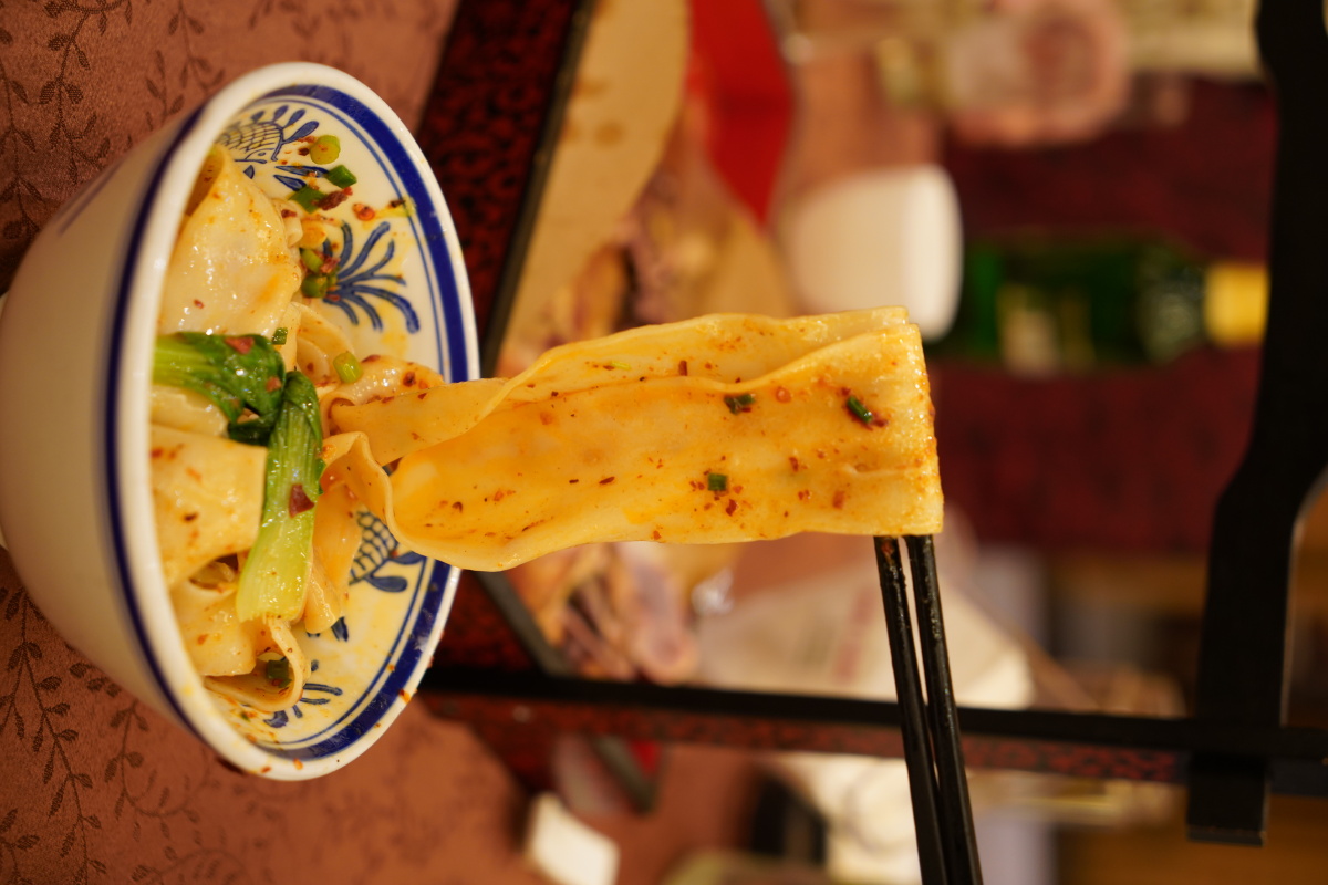 来西安十三年第一次吃biǎng biǎng面