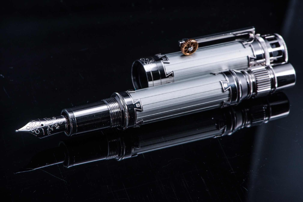 第45期万宝龙2013伟大人物达芬奇