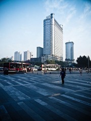 P8247621