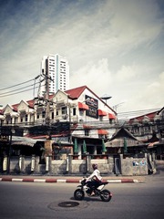 P8307841-2.jpg