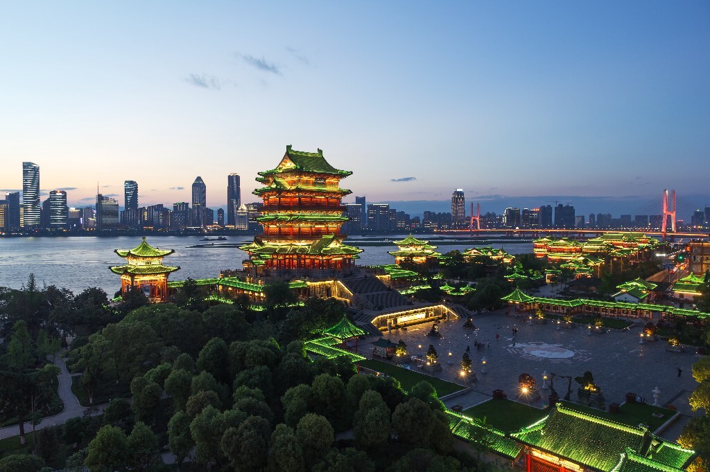 上千年的历史跨度，就是从此岸抵达了彼岸