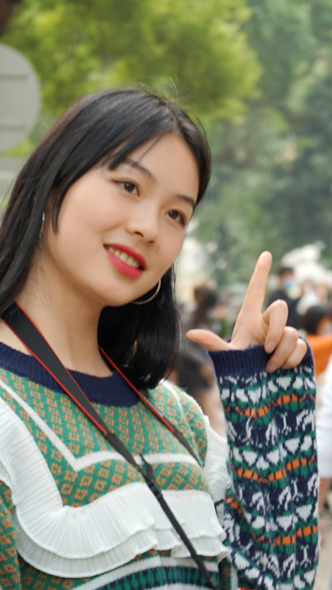 美丽谢谢姐即兴表演