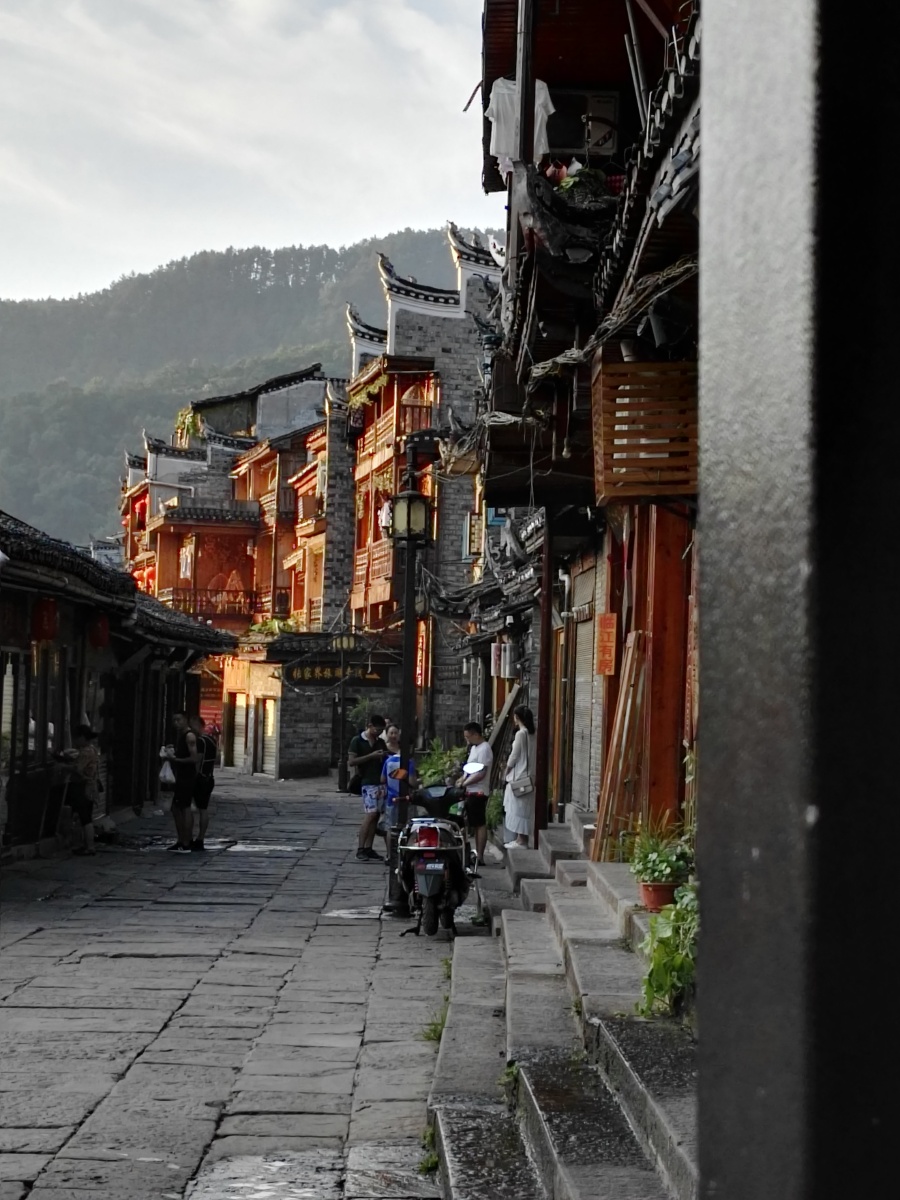 凤凰古城一角