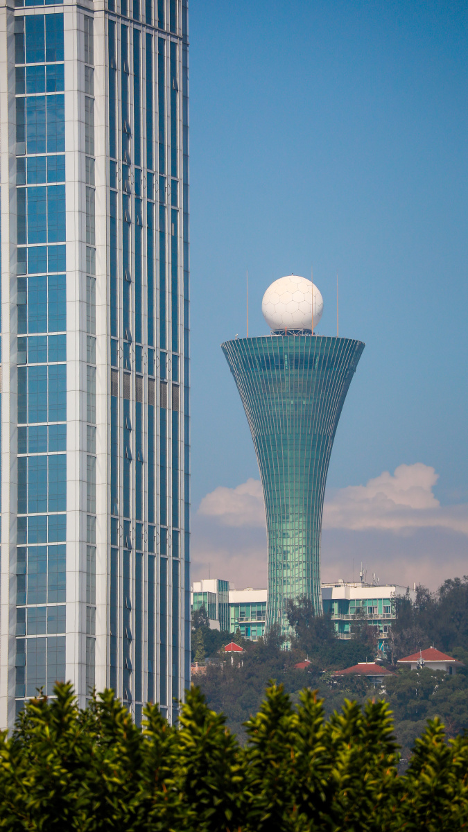 狐尾山景区海上明珠气象台