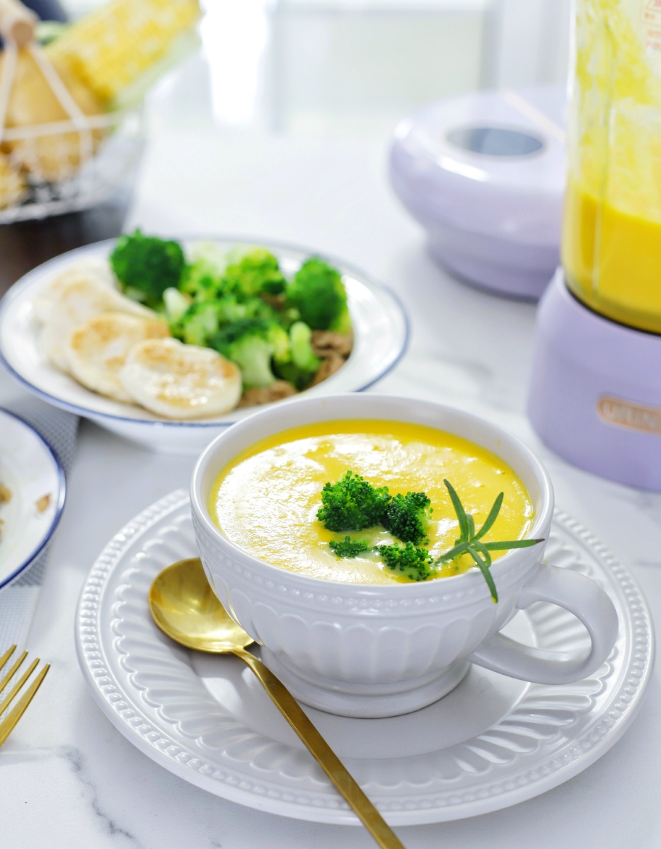 营养美味的西式玉米浓汤9297 - meiz-889 - 图虫