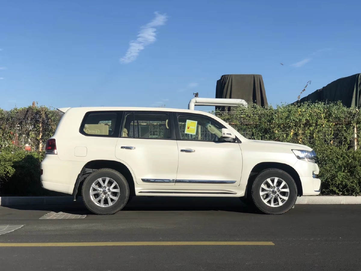 18款酷路泽4600陆地巡洋舰