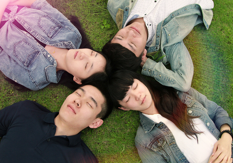 我们也正值青春年少,沉醉于白日梦想.