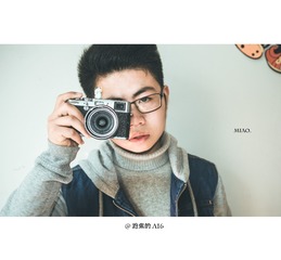 跑焦的日常——和新相机的一张合影。