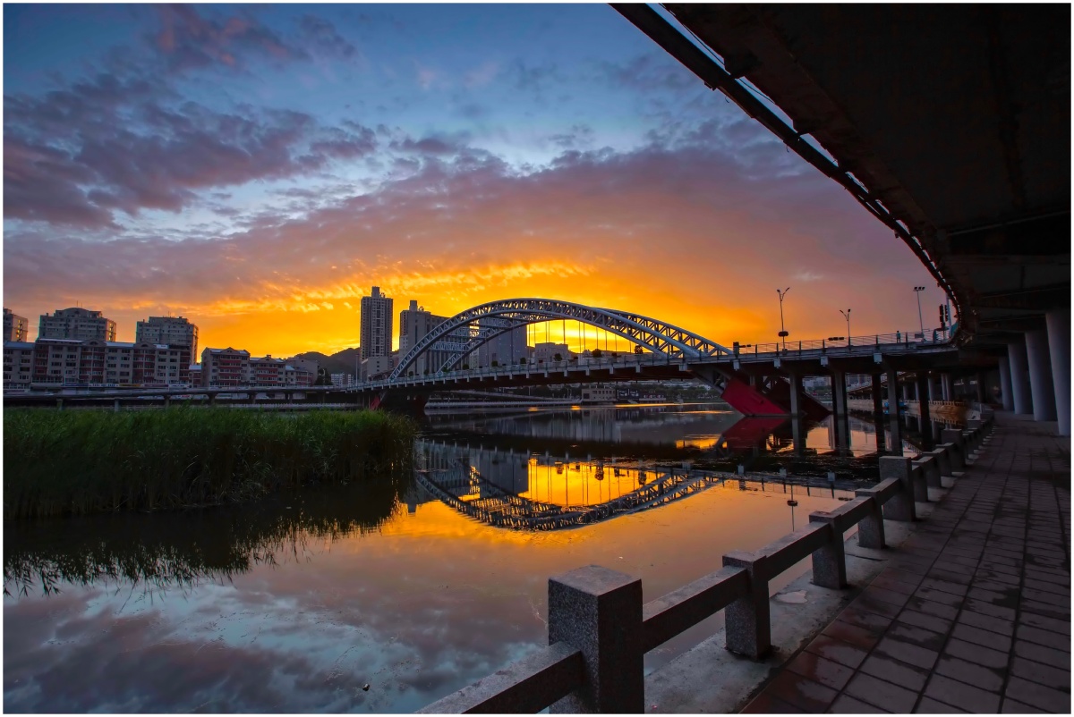 历史文化名城承德武烈河彩虹桥晨曦 - 飞雁留声 - 图虫