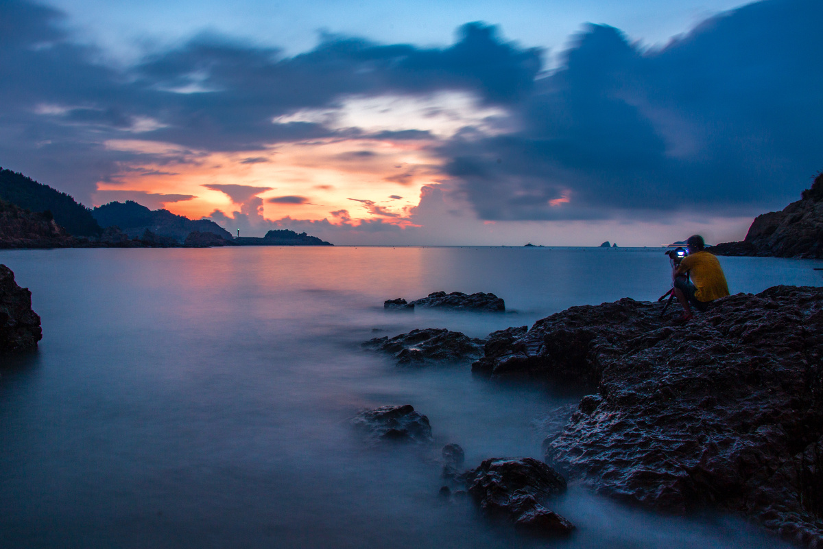 洞头金沙滩是拍摄的场地,涉水找机位是必须的.