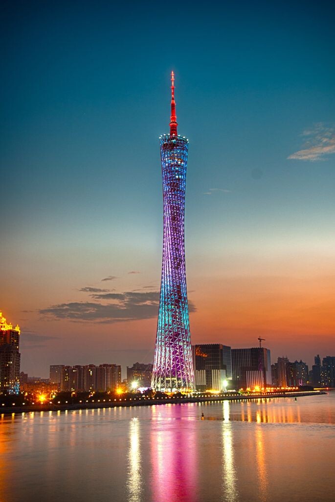 珠江新城 广州的夜<br />
