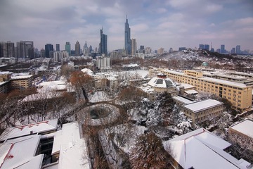 雪后,宁静的东南大学