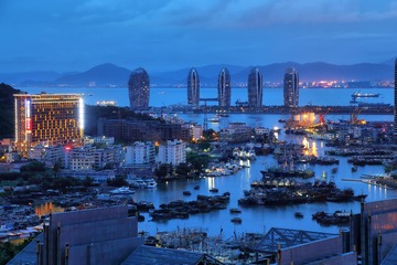 夜色三亚港
