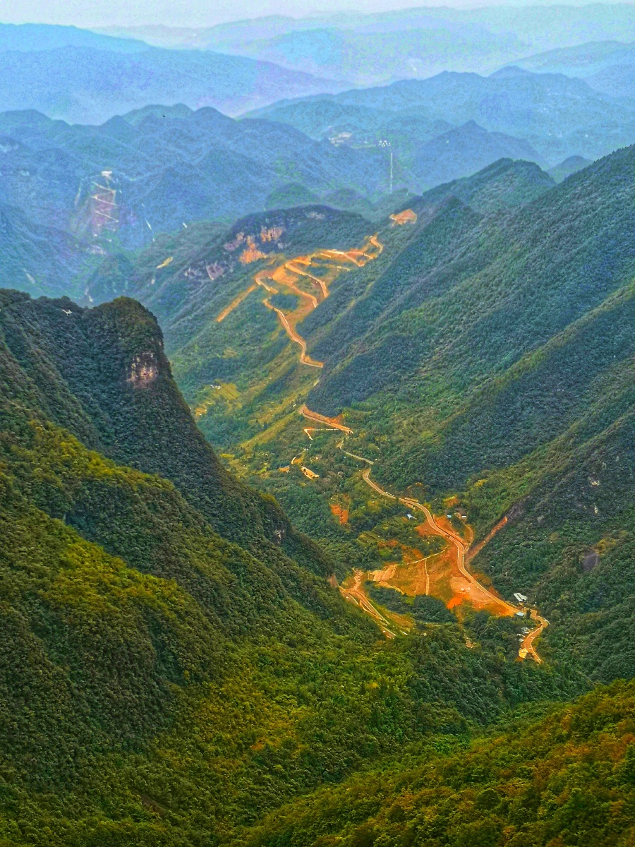山路十八弯
