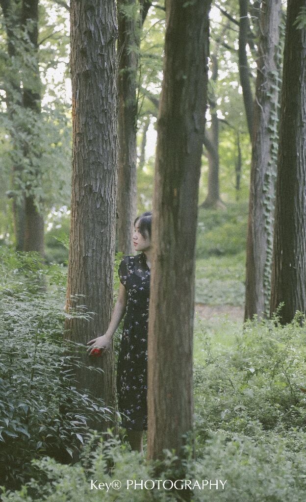<客片>。<凌子>~明明是个美少女硬要说自己是个女汉子不过确实是有着美丽的外表爷儿们的心~约片私信Annuus___3(有三个下划线噢)~