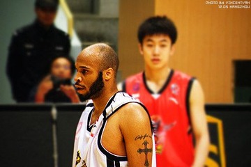 镇定自若