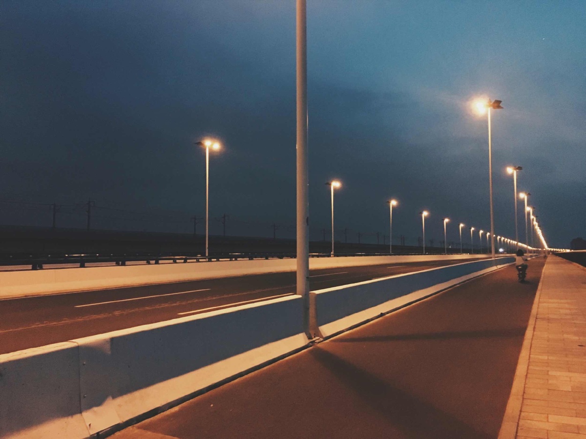 桥和路灯的组合 让我心动?