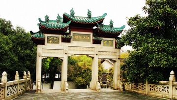 江上风清