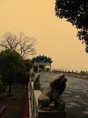 岳阳楼下，江上风清