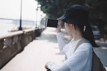 968703